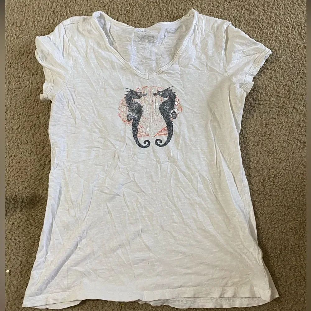 Womens Seahorse Seashell Beach Sequin Tshirt
